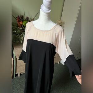 Black & Cream Colorblock Mini Midi 3/4 Sleeve Oversized Relaxed Fit Shift Dress